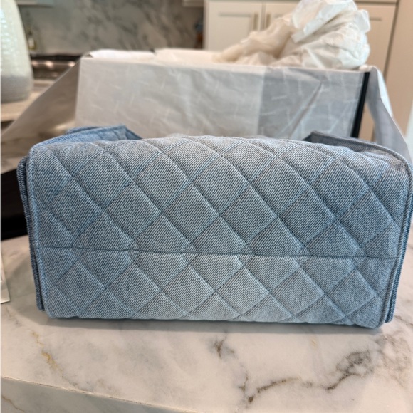 Chanel 25 Small Light Blue Denim Handbag - Picture 3 of 8